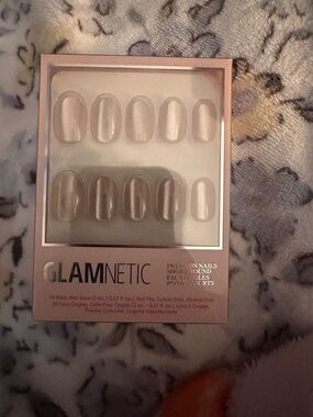 Glamnetic  Press-On Nails